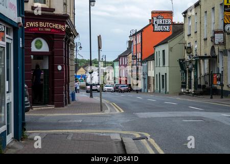 Tipperary Town liegt eingebettet in die herrliche und malerische Umgebung des Golden Vals, nur 6 km vom wunderschön abgeschiedenen Glen of Aherlow entfernt. Tipp Stockfoto