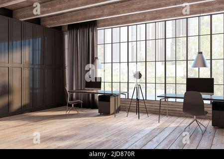 Seitenansicht auf komfortable Arbeitsplätze in geräumigem Büro im Öko-Stil mit Holzboden und -Decke, dunklem Schrank und Blick auf die Stadt aus großen Fenstern. 3D Rendern Stockfoto