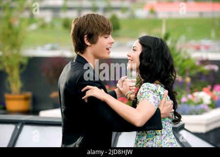 EFRON,HUDGENS, HIGH SCHOOL MUSICAL 3: SENIOR YEAR, 2008, Stockfoto