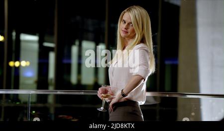 ALICE EVE, GELDAUTOMAT, 2012, Stockfoto