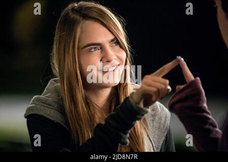 CARA DELEVINGNE, PAPIERSTÄDTE, 2015, Stockfoto