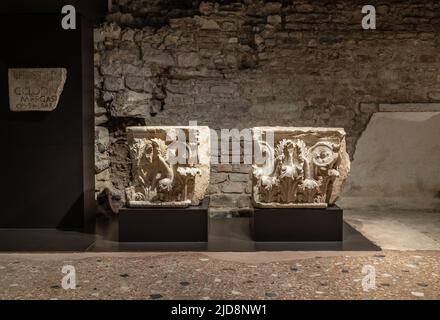 Pronaos Bereich des republikanischen Tempels des republikanischen Heiligtums im Archäologischen Park von Brescia, Brixia, Brescia, lombardei Italien Stockfoto