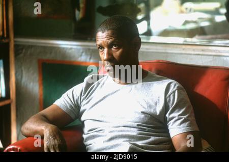 DENZEL WASHINGTON, MANN IN BRAND, 2004, Stockfoto