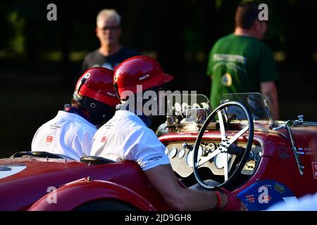 Parma, Italien. 17.. Juni 2022. 1000Miglia -particular . during 1000miglia, Historical Motors in Parma, Italy, June 17 2022 Credit: Independent Photo Agency/Alamy Live News Stockfoto