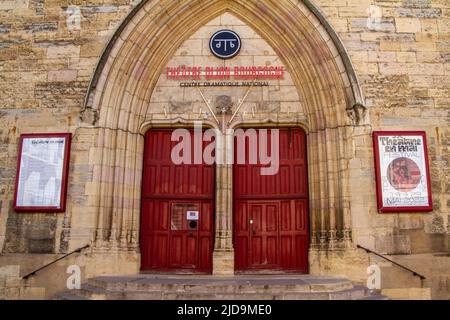 Dijon, Frankreich, 16. April 2022. Fassade des Dijon Bourgogne Theaters. National Dramatic Centre. Stockfoto