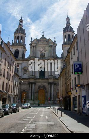 Nancy, Frankreich, 18. April 2022. Die Kathedrale unserer Lieben Frau von der Verkündigung und Saint-Sigisbert von Nancy ist eine römisch-katholische Kathedrale Stockfoto