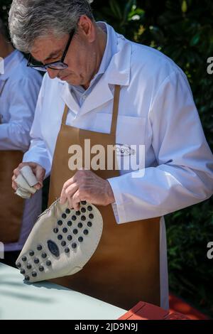 Mailand, Italien. 19.. Juni 2022. Mailand, Mailand Fashion Week, Herren Frühjahr Sommer 2023. Mailand, Herrenmode, Frühling Sommer 2023. TOD'S Präsentation im Bild: Kredit: Unabhängige Fotoagentur/Alamy Live News Stockfoto