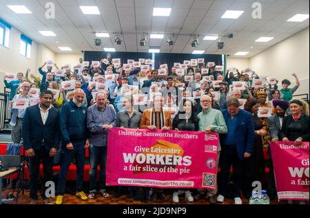 Jeremy Corbyn spricht bei einer Kundgebung für Lebensmittelarbeiter, die durch die Anerkennung der Gewerkschaften bei Samworth Brothers bessere Löhne, Renten und Bedingungen fordern. Stockfoto