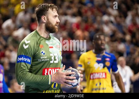Köln, Deutschland. 19.. Juni 2022. Handball: Champions League, FC Barcelona - KS Vive Kielce, Finalrunde, Final Four, Final, Lanxess Arena. Kielces Torwart Andreas Wolff. Quelle: Marius Becker/dpa/Alamy Live News Stockfoto