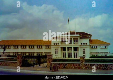 Das alte Parlamentsgebäude in Accra, Ghana, wurde 1959 errichtet Stockfoto