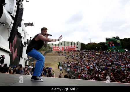 19. Juni 2022, Lissabon, Portugal: Der portugiesische Sänger David Carreira tritt während des Rock in Rio Lisboa 2022 Musikfestivals in Lissabon, Portugal, am 19. Juni 2022 auf. (Bild: © Pedro Fiuza/ZUMA Press Wire) Stockfoto