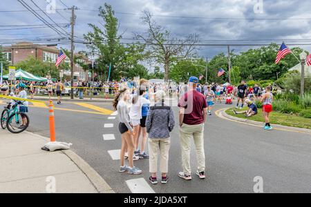 Läufer bei der jährlichen Schutzinsel 10k und 5k Run/Walk 43. Stockfoto