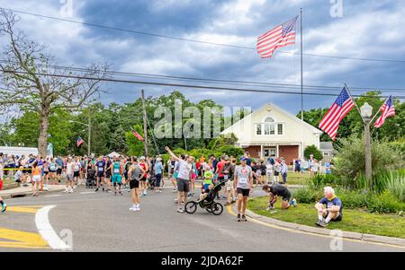 Läufer bei der jährlichen Schutzinsel 10k und 5k Run/Walk 43. Stockfoto