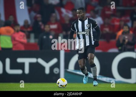 Porto-Bucht, Brasilien. 19.. Juni 2022. RS - Porto Alegre - 06/19/2022 - BRASILIANISCHER A 2022, INTERNATIONALER X BOTAFOGO - Kayque-Spieler von Botafogo bei einem Spiel gegen Internacional im Beira-Rio Stadion für die brasilianische Meisterschaft A 2022. Foto: Pedro H. Tesch/AGIF/Sipa USA Quelle: SIPA USA/Alamy Live News Stockfoto