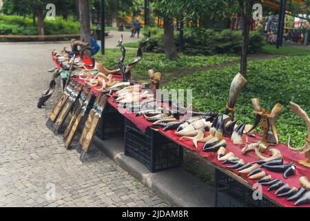 Counter der georgischen traditionellen Kantsi in Open-Air-Markt in Tiflis, Georgien. Hochwertige Fotos Stockfoto