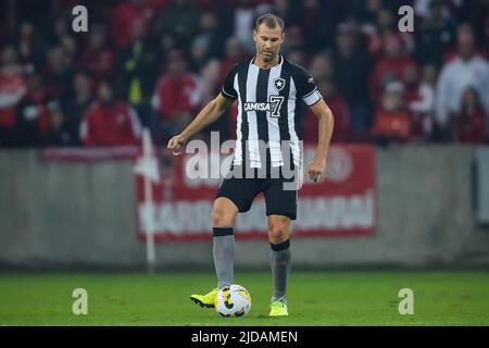 Porto-Bucht, Brasilien. 19.. Juni 2022. RS - Porto Alegre - 06/19/2022 - BRASILIANISCHER A 2022, INTERNATIONALER X BOTAFOGO - Joel Carli Spieler von Botafogo während eines Spiels gegen Internacional im Beira-Rio Stadion für die brasilianische Meisterschaft A 2022. Foto: Pedro H. Tesch/AGIF/Sipa USA Quelle: SIPA USA/Alamy Live News Stockfoto