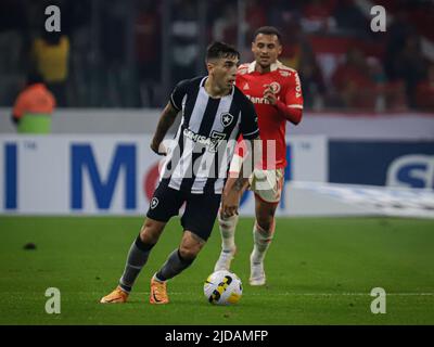 Porto-Bucht, Brasilien. 19.. Juni 2022. RS - Porto Alegre - 06/19/2022 - BRASILIANISCHER A 2022, INTERNATIONALER X BOTAFOGO - Saravia-Spieler von Botafogo bei einem Spiel gegen Internacional im Beira-Rio Stadion für die brasilianische Meisterschaft A 2022. Foto: Maxi Franzoi/AGIF/Sipa USA Quelle: SIPA USA/Alamy Live News Stockfoto