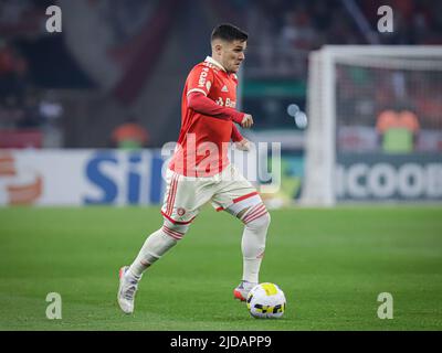 Porto-Bucht, Brasilien. 19.. Juni 2022. RS - Porto Alegre - 06/19/2022 - BRASILIANISCHER A 2022, INTERNACIONAL X BOTAFOGO - Bustos Internacional Spieler bei einem Spiel gegen Botafogo im Beira-Rio Stadion für die brasilianische Meisterschaft A 2022. Foto: Maxi Franzoi/AGIF/Sipa USA Quelle: SIPA USA/Alamy Live News Stockfoto