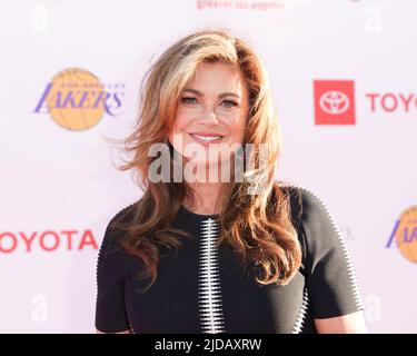 Inglewood, Kalifornien, USA. 14.. Juni 2022. Kathy Ireland nimmt an der YWCA Greater Los Angeles (YWCA-GLA) 2022 Phenomenal Woman Award-Veranstaltung Teil, bei der Ersthelfer im SoFi Stadium in Inglewood, Kalifornien, geehrt werden. Kredit: Sheri Determan Stockfoto