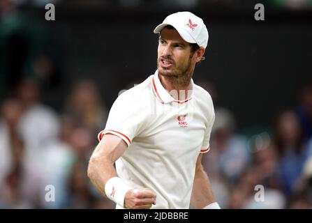 Datei Foto vom 02-07-2021 von Andy Murray, der die britische Herausforderung zusammen mit Cameron Norrie, Dan Evans und US Open-Champion Emma Raducanu führen wird, die hofft, von einer weiteren niggling Verletzung in der Zeit erholen.. Ausgabedatum: Montag, 20. Juni 2022. Stockfoto