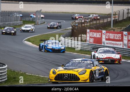 88 Maximilian Gotz (ger),Pla Jim (Fra), AKKODIS ASP Team, Mercedes-AMG GT3, Aktion während der Fanatec GT World Challenge Europe Powered by AWS 2022 5., vom 17. Bis 19. 2022 auf dem Circuit Zandvoort, in Zandvoort, Niederlande - Foto: Julien Delfosse/DPPI/LiveMedia Stockfoto