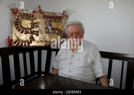 Lutz Jahoda bei der Geburtstagsfeier zum 95. Geburtstag von Lutz Jahoda im Restaurant zum alten Weinberg. Storkow (Mark), 19.06.2022 Stockfoto