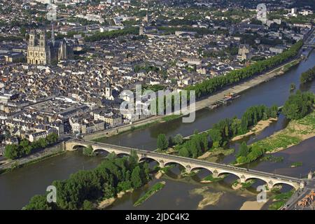 Frankreich, Loiret Orleans die Stadt am Ufer der Loire (Luftaufnahme) Stockfoto