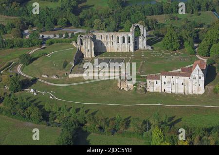 France, Vendée Maillezais, Abbaye Saint-Pierre de Maillezais (Luftaufnahme) Stockfoto