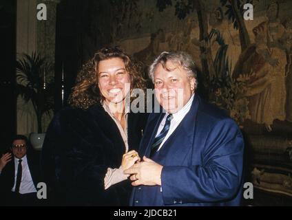 Schauspieler Evelyn Hamann und Günter Strack bei der Verleihung der Goldenen Kamera in Berlin, Deutschland 1986. Stockfoto