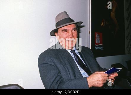 Ehemaliger Boxer Max Schmeling bei der Verleihung der Goldenen Kamera in Berlin, Deutschland 1986. Stockfoto