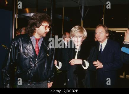 Hildegard Knef, deutsche Sängerin und Schauspielerin, bei der Verleihung der Goldenen Kamera in Berlin, Deutschland 1986. Stockfoto