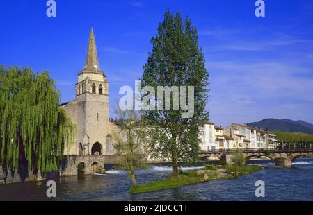 Frankreich, Ariège Saint-Girons, der Fluss Salat, der die Stadt durchquert Stockfoto