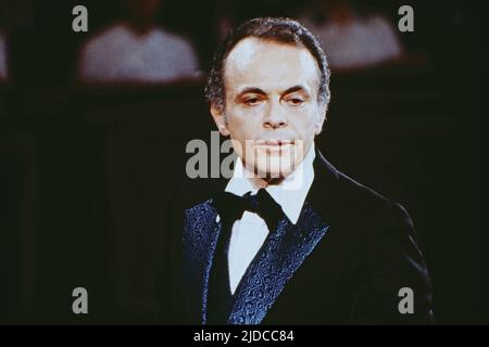 Lorin Maazel, amerikanischer Dirigent, Komponist und Geiger, Portrait, um 1981. Lorin Maazel, amerikanischer Dirigent, Komponist und Geiger, Porträt, um 1981. Stockfoto