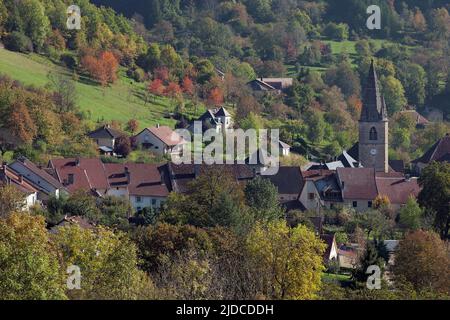 Frankreich, Doubs Mouthier-Haute-Pierre, Dorf im Loue-Tal, Stockfoto