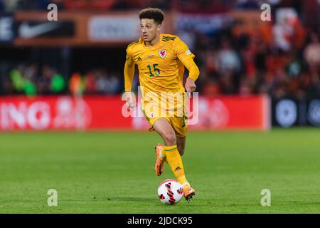 ROTTERDAM, NIEDERLANDE - 14. JUNI 2022:der walisische Ethan Ampadu während der League A 2022 Nations League zwischen den Niederlanden und Wales am 14.. Juni 2022 im Feyenoord Stadium, Rotterdam. (Bild von John Smith/FAW) Stockfoto