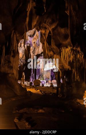 Tham Khao bin Höhle in Ratchaburi, Thailand Stockfoto