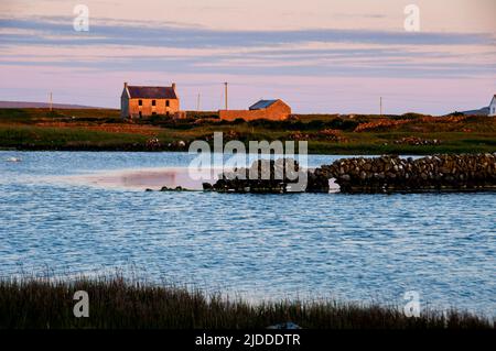 Küstenlagunenfarm auf der Aran Island of Inishmore in Galway Bay, Irland. Stockfoto
