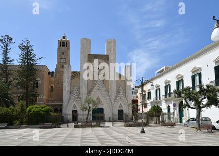 Ein Platz von Gallipoli, ein altes Dorf in der Provinz Lecce in Italien. Stockfoto