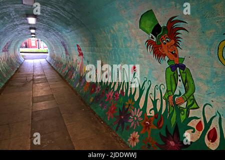 Der verrückte Hutmacher aus Alice im Wunderland, Lewis Carroll Figur gemalt in Latchford Fußgängertunnel, Knutsford Rd, Warrington, WA4 1JR Stockfoto