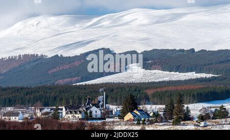 Dalwhinnie Distillery, Badenoch, Schottland, Vereinigtes Königreich Stockfoto