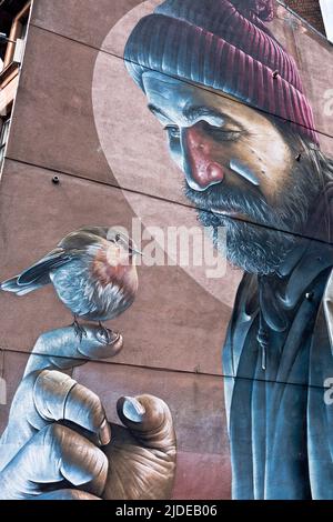 dh Murals HIGH STREET GLASGOW Tenement House Wandmalereien Wandmalereien Kunstpfad Stockfoto