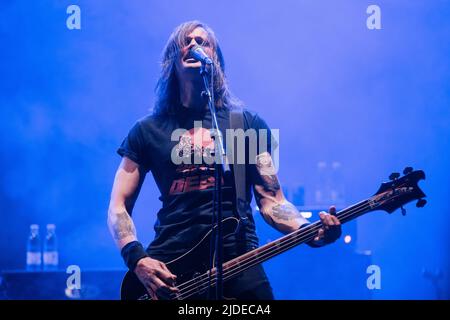 Kopenhagen, Dänemark. 18., Juni 2022. Die schwedische Heavy-Metal-Band Bombus spielt ein Live-Konzert während des dänischen Heavy-Metal-Festivals Copenhell 2022.(Foto: Gonzales Photo - Peter Troest). Stockfoto