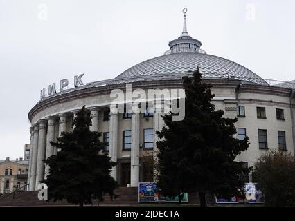 Kiew, Ukraine 28. November 2020: Bau des Zirkus in der Stadt Kiew Stockfoto