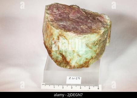 Turmalin. Mineralien. Nordamerika; USA; Maine; Oxford County; Newry Stockfoto