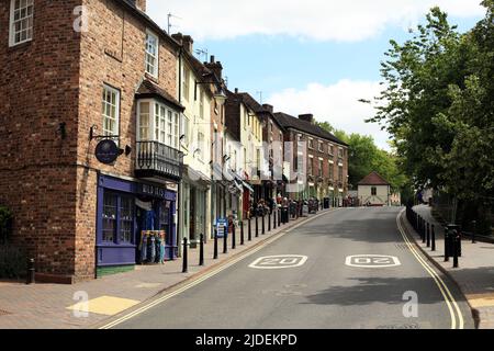 Blick auf den Tontine Hill, Ironbridge, Telford, Shropshire, England, VEREINIGTES KÖNIGREICH. Stockfoto