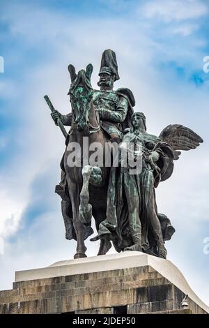 Kaiser-Wilhelm-Denkmal im Deutschen Eck, Deutschland. Deutsches Eck ist der Name einer Landzunge, auf der die Mosel in den Rhein mündet. Stockfoto