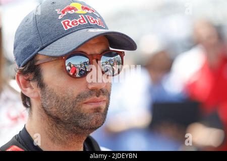 Hohenstein Ernstthal, Deutschland. Juni 19. 2022. MotoGP Liqui Moly Motorrad Grand Prix Deutschland auf dem Sachsenring, Hohenstein-Ernstthal, Deutschland. Im Bild: Johann Zarco (FRA) von Prima Pramac Racing am Start Stockfoto