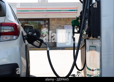 Austin, USA. 19.. Juni 2022. Am 19. Juni 2022 steigen die Gaspreise in Austin, Texas, weiter. (Foto von Stephanie Tacy/Sipa USA) Quelle: SIPA USA/Alamy Live News Stockfoto