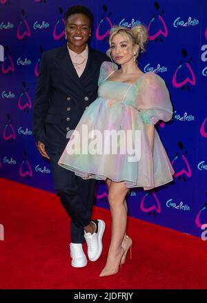 Andrew Lloyd Webbers Gala-Performance-Pressekonferenz im Gillian Lynne Theatre - Arrivals mit: Nicola Adams, Ella Baig wo: London, Großbritannien Wann: 25. Aug 2021 Credit: Mario Mitsis/WENN Stockfoto