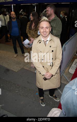 Die Cinderella von Andrew Lloyd Webber eröffnet heute Abend mit einem roten Teppich für Prominente und VIP's im Gillian Lynne Theatre. Drury Lane. Mit: John Galea wo: London, Großbritannien Wann: 26 Aug 2021 Kredit: WENN.com Stockfoto